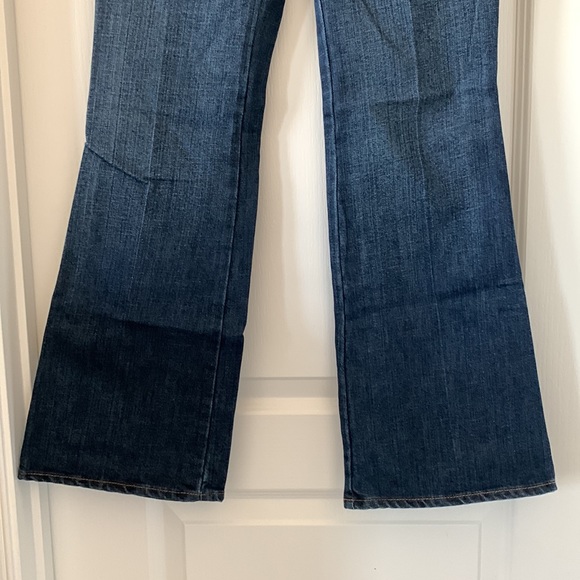 GAP Original Ultra Low Rise Bootcut Jeans Size 4P - Picture 4 of 16